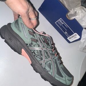 ASICS Women's Gel-Venture 8 in Gray and Pink